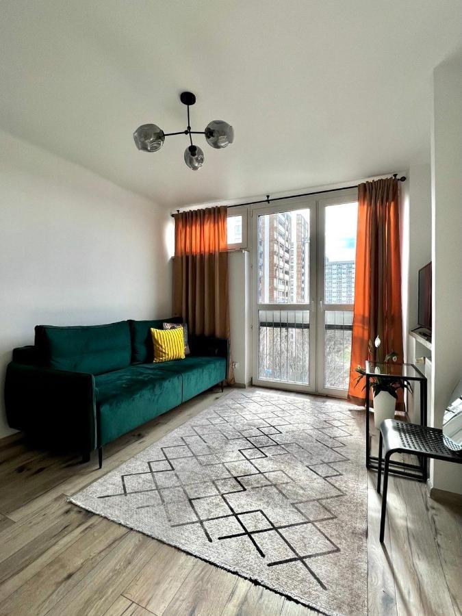 Mirovski Apartment Warsawa Bagian luar foto