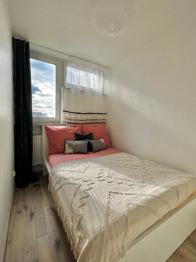 Mirovski Apartment Warsawa Bagian luar foto